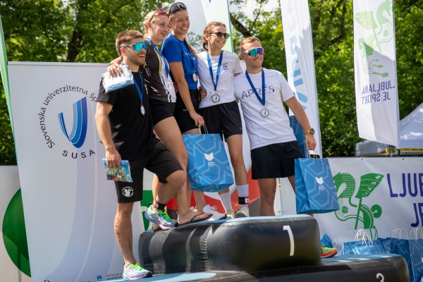 Domen Bojanc in Tinkara Stres nova državna univerzitetna prvaka v super sprint triatlonu