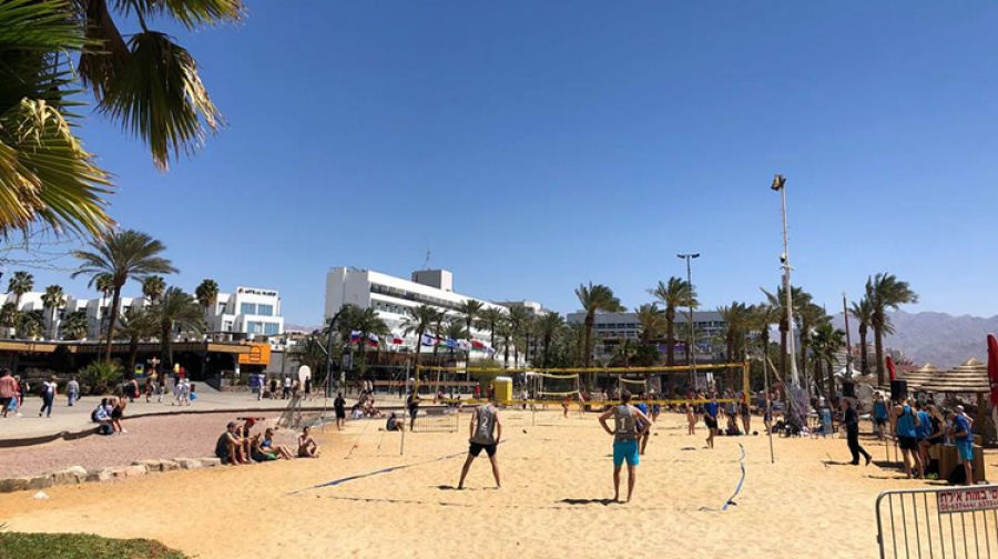 Primorski odbojkarji in ko&scaron;arkarji na igrah ASA